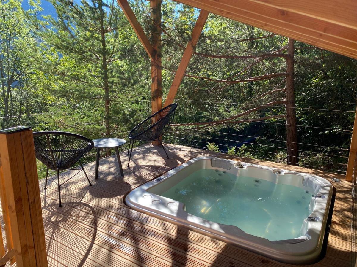 Chalet L'Empreinte Saint-Étienne-de-Tinée Buitenkant foto