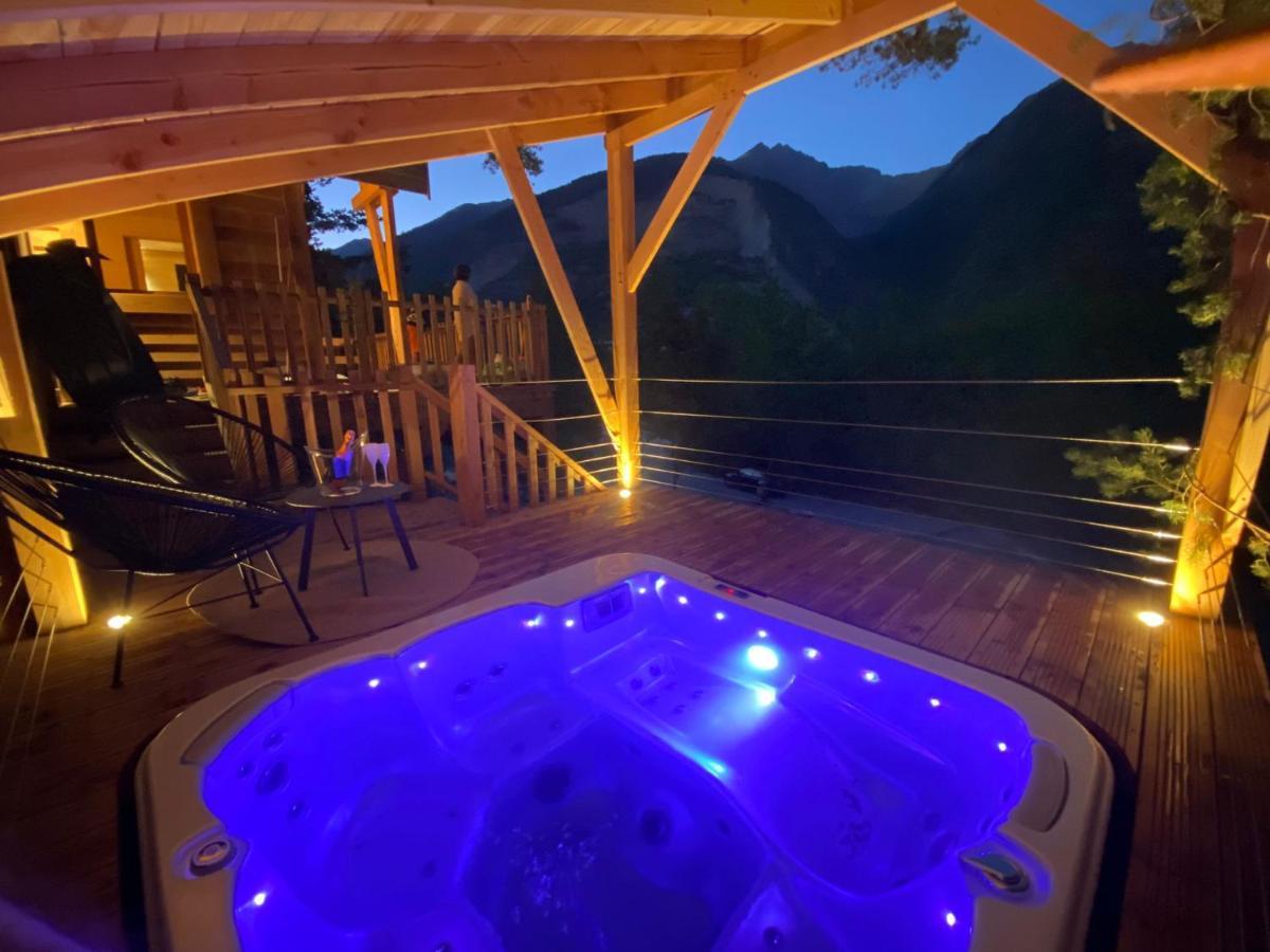 Chalet L'Empreinte Saint-Étienne-de-Tinée Buitenkant foto