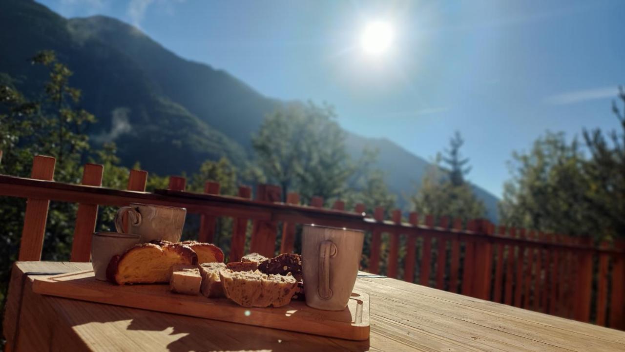Chalet L'Empreinte Saint-Étienne-de-Tinée Buitenkant foto